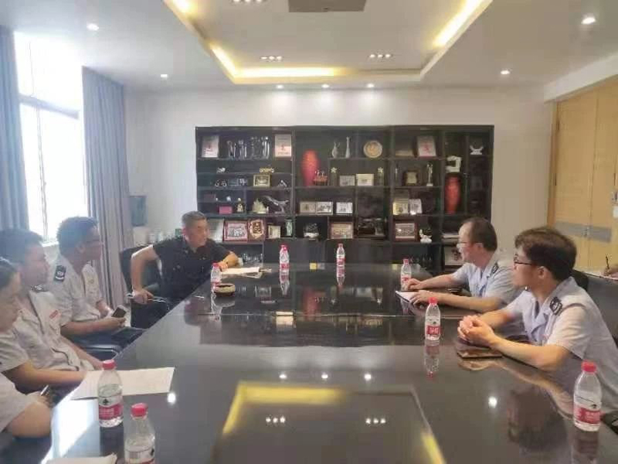“利奇馬”帶來了風雨，他們?yōu)槊罊C送來了關(guān)愛！